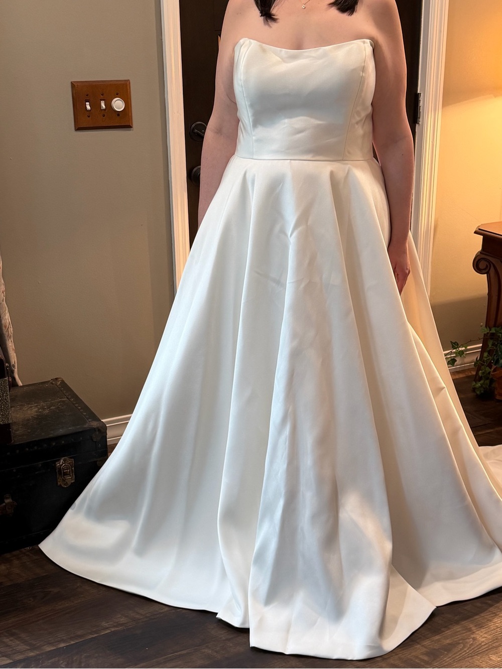 Elegant Strapless White Satin Ball Gown Wedding Dress - Picture 3 of 9